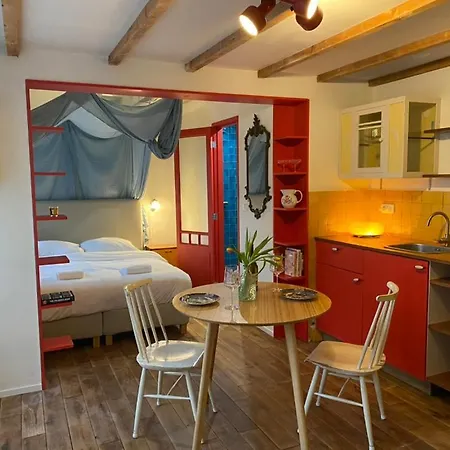 Charming In Amsterdam-noord 住宿加早餐酒店 *